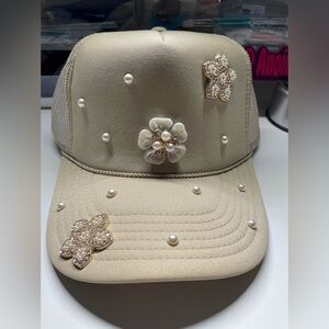 Elegant Pearl-Embellished Khaki Trucker Hat